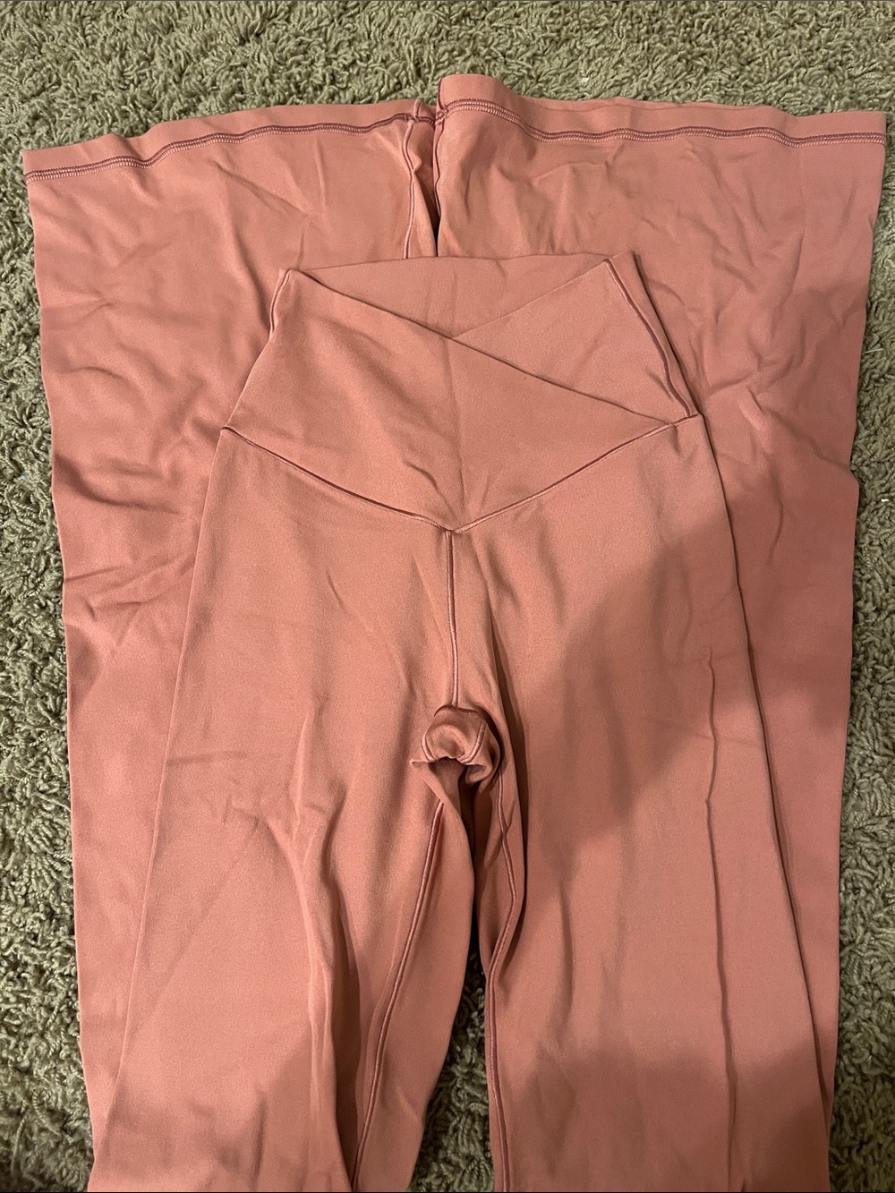 aerie High-Waist Dusty Rose Crossover Leggings Flared - Picture 1 of 4